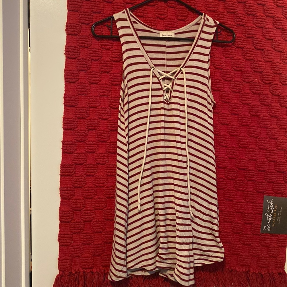 Face Kisses, Size S - Stripped Tan & Red Tied Lace Tank Top